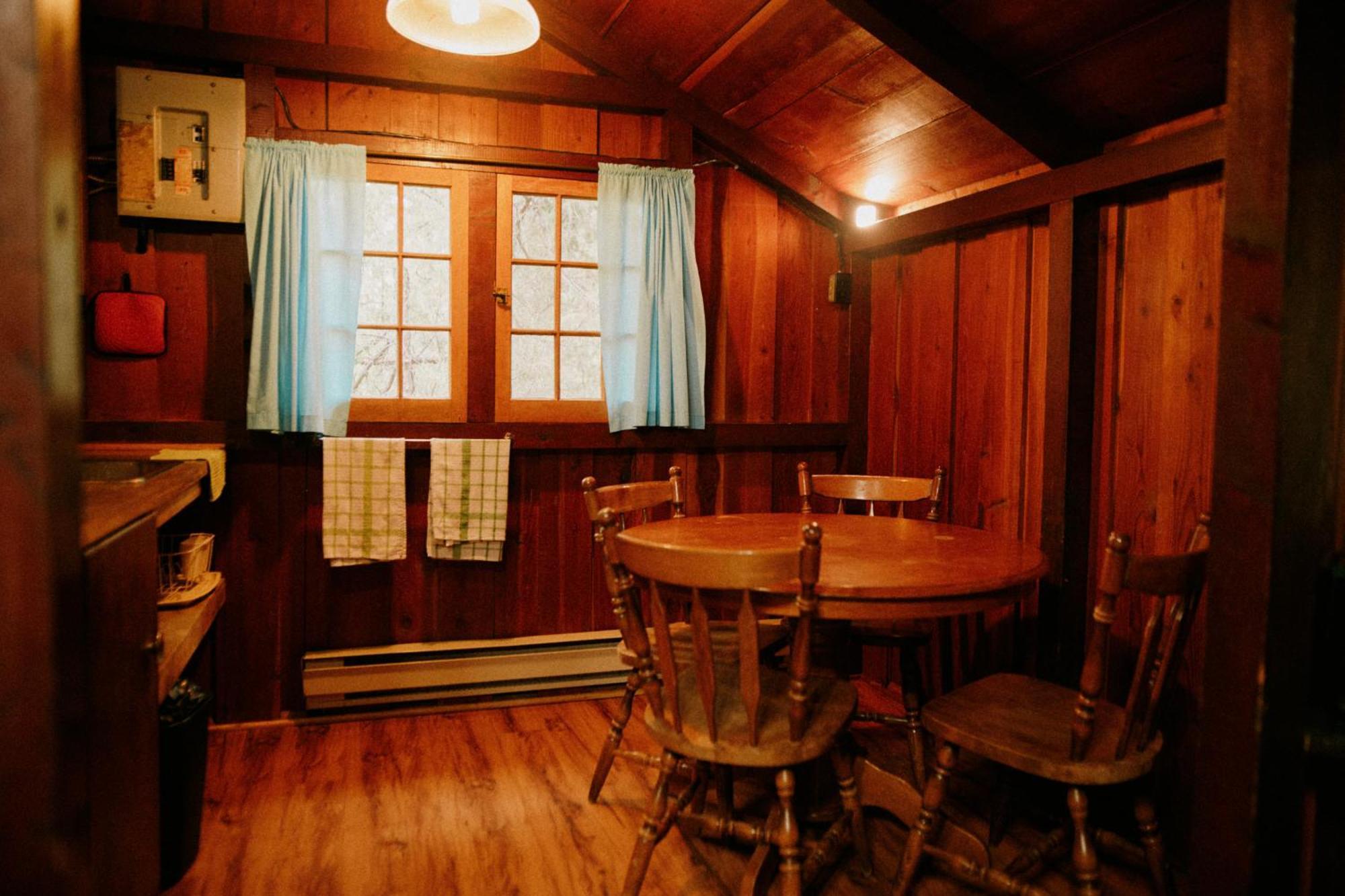 Addison'S Bungalows Brisco Buitenkant foto